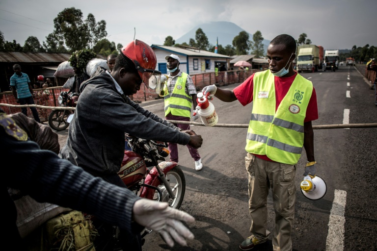 Ebola en RDC: état d'urgence mondial, près de 1.700 morts