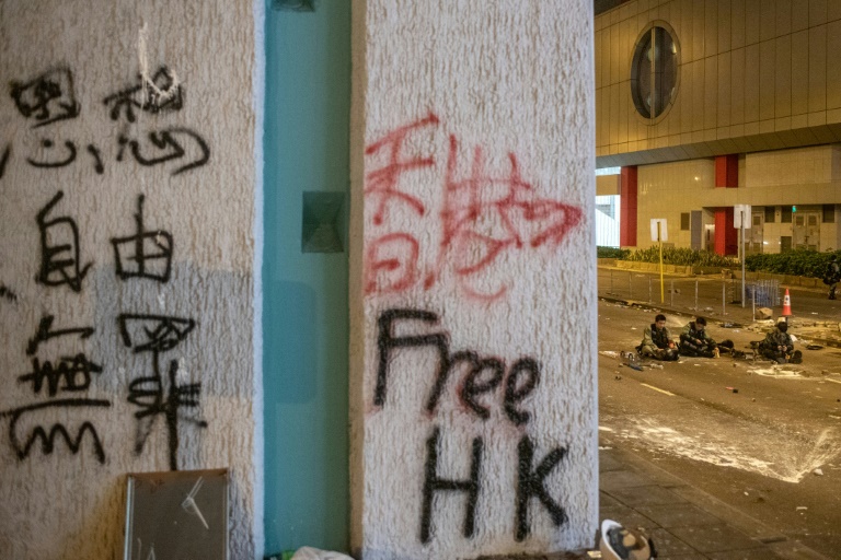 La colère gronde à Hong Kong après les agressions brutales de manifestants