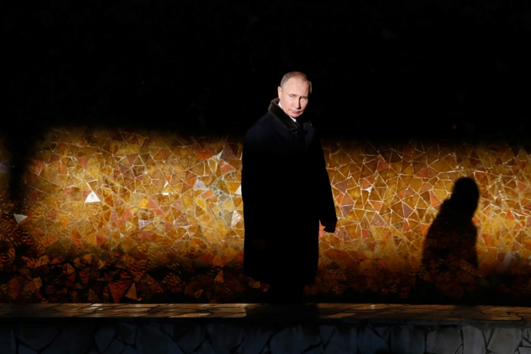 Au pouvoir depuis 20 ans, Poutine gouverne plus que jamais sans partage