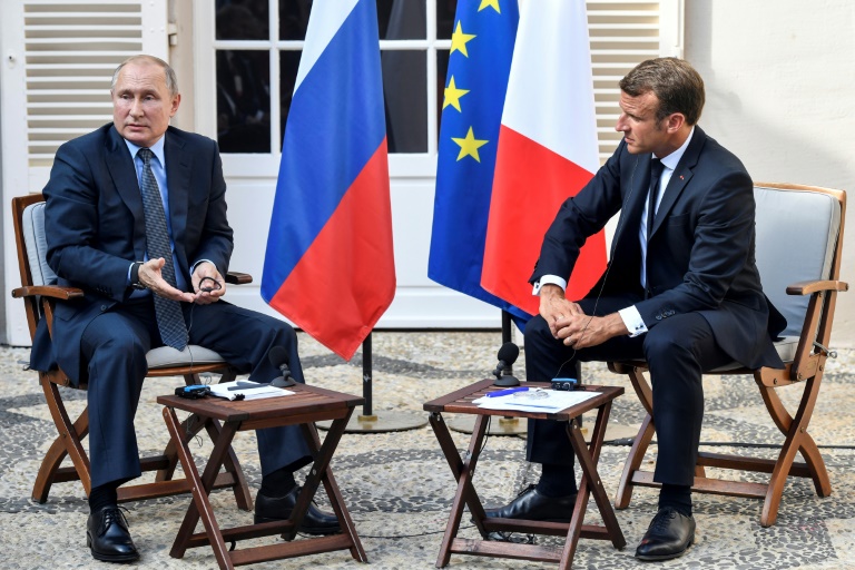 Macron accueille Poutine en "voisin important" avant le G7