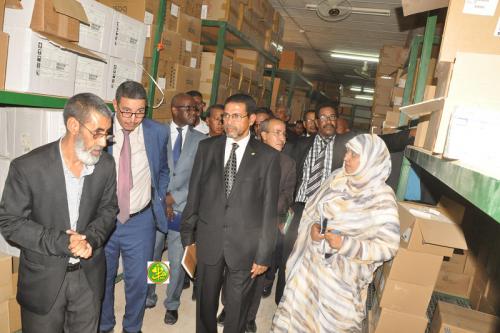 Le ministre de la santé visite la Centrale d’Achat des médicaments et des consommables