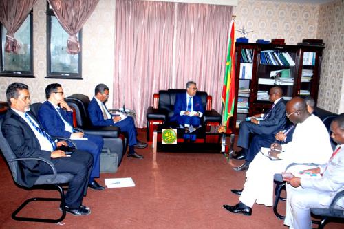 Le ministre de l’économie et de l’industrie reçoit le secrétaire permanent du G5 Sahel