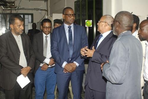 Le ministre de la culture et de l’artisanat visite la télédiffusion de Mauritanie Le ministre de la culture et de l’artisanat visite la télédiffusion de Mauritanie