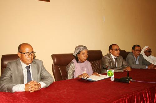 La ministre des affaires sociales s’entretien avec des bénéficiaires du programme d’appui à l’enseignement préscolaire
