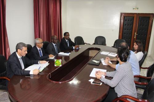 Le ministre des finances s’entretient avec une mission de la Banque Mondiale Nouakchott,  01/10/2019 Le ministre des finances s’entretient avec une mission de la Banque Mondiale Nouakchott,  01/10/2019