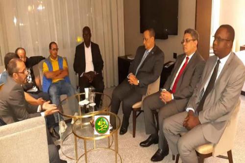 Le ministre des Affaires étrangères rencontre les représentants de la colonie mauritanienne en Espagne Le ministre des Affaires étrangères rencontre les représentants de la colonie mauritanienne en Espagne
