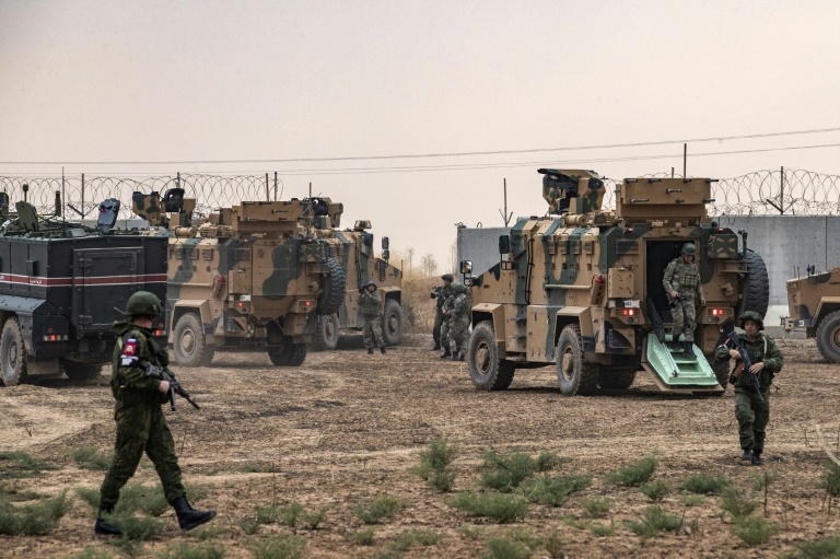 Syrie: patrouilles turco-russes dans le nord-est, pourparlers à Genève