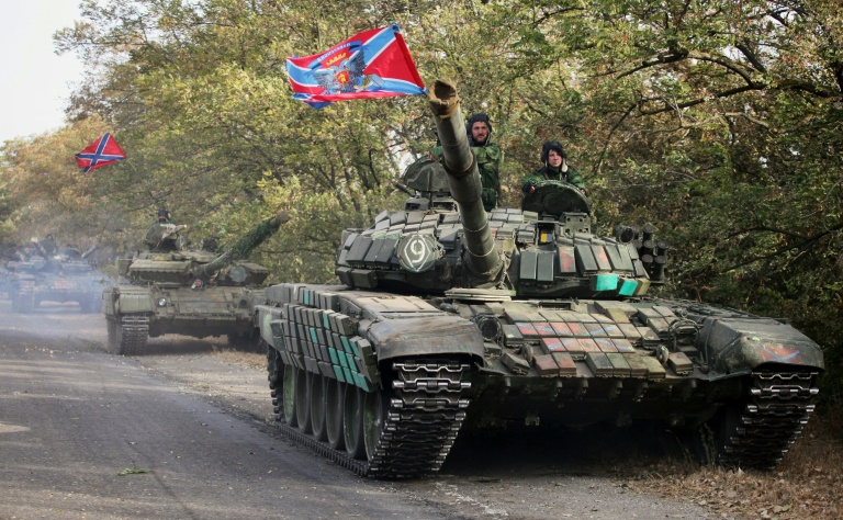 Ukraine: un retrait de troupes dans l'espoir d'un sommet pour la paix Ukraine: un retrait de troupes dans l'espoir d'un sommet pour la paix