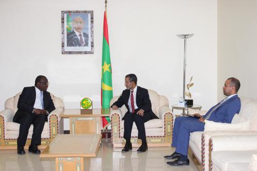 Le Président de la République, Son Excellence Monsieur Mohamed Ould Cheikh El Ghazouani, a adressé le message de condoléances qui suit à son frère, Son Altesse Cheikh Khalifa Ben Zayed Al Nahyane, Président de l’Etat des Emirats Arabes Unis, suite du