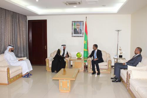 Le Premier ministre reçoit en audience l’ambassadeur des EAU en Mauritanie