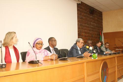 Session de formation sur la justice commerciale internationale Session de formation sur la justice commerciale internationale