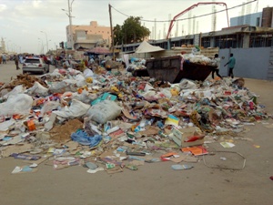 Le manque de moyens accentue la prolifération des ordures à Rosso, selon le Maire