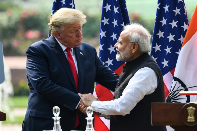 La fastueuse visite de Trump en Inde assombrie par des violences à Delhi