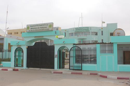 Ministère de l'Intérieur: L’interdiction des échanges et du transit de personnes s'applique aux trois wilayas de Nouakchott comme une seule entité Ministère de l'Intérieur: L’interdiction des échanges et du transit de personnes s'applique aux trois wilayas de Nouakchott comme une seule entité