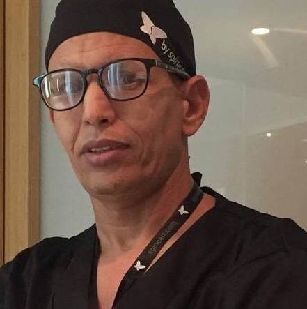 Dr Kleib Ahmed Salem, neurochirurgien, professeur assistant en neurochirurgie, praticien attaché en France, ancien chroniqueur au journal le calame et blogueur: ‘’Le temps de ‘’Sois médecin et tais-toi’’ est révolu en période des réseaux sociaux’’