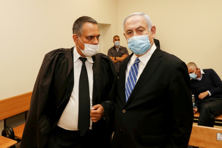 Israël: Netanyahu pugnace à l'ouverture de son procès pour corruption