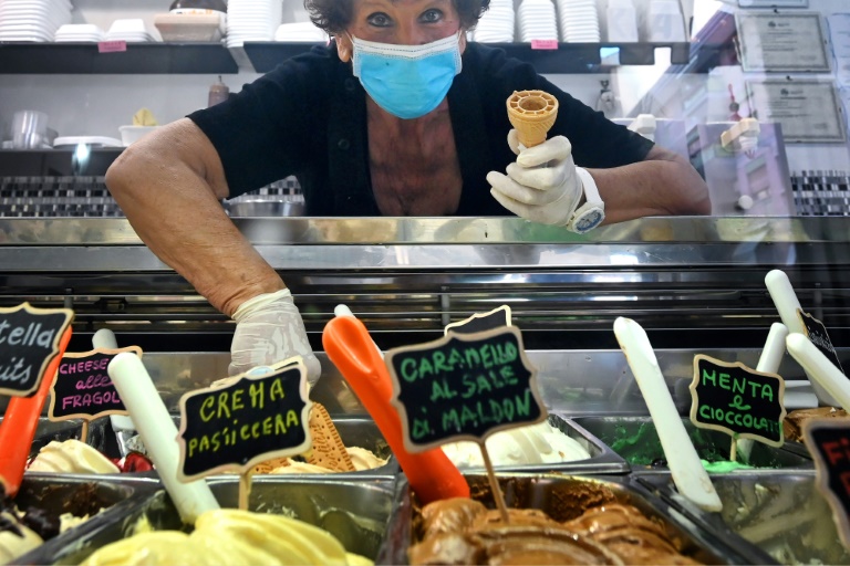 Les "gelati" font leur retour en Italie, une glace Covid-19 pour faire passer la pandémie