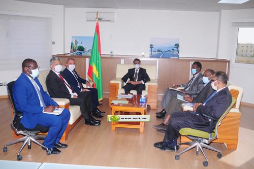 Le ministre du Pétrole reçoit le président du Groupe d'Amitié Turquie-Mauritanie