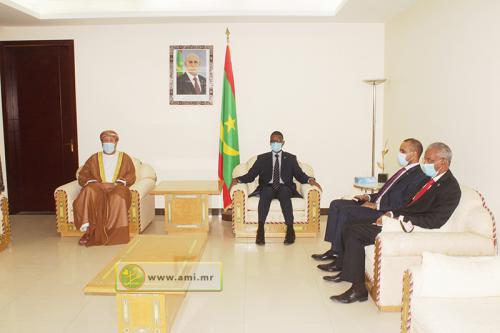 Le Premier ministre reçoit l’ambassadeur omanais