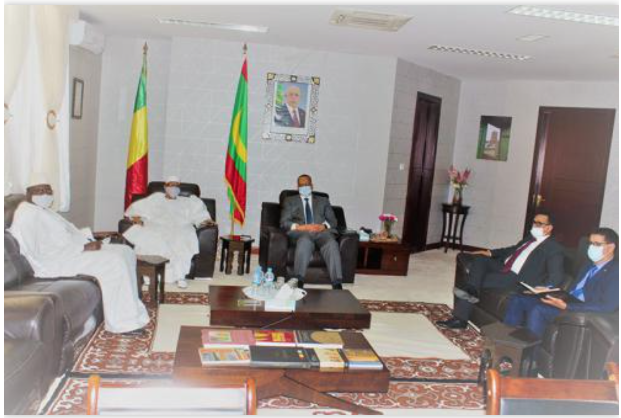 Le ministre des Affaires étrangères s’entretient avec son homologue malien