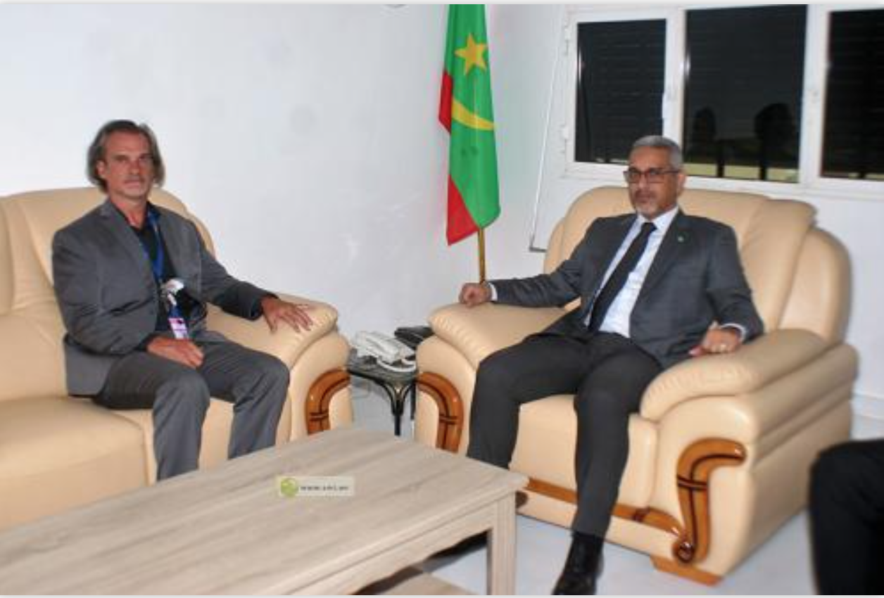 Le Commissaire aux Droits de l’Homme s’entretient avec le représentant du bureau du Haut-Commissariat aux Droits de l’Homme Le Commissaire aux Droits de l’Homme s’entretient avec le représentant du bureau du Haut-Commissariat aux Droits de l’Homme