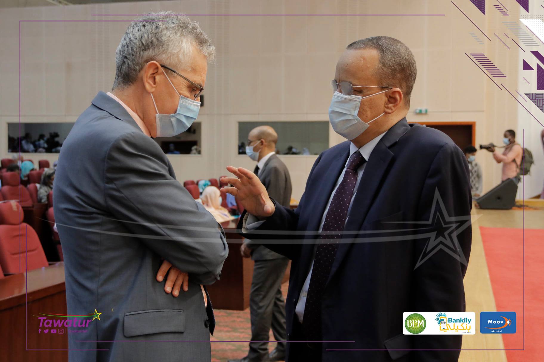 SEM Robert Moulie ambassadeur de France et SEM Ismail Ould Cheikh Ahmed MAEC