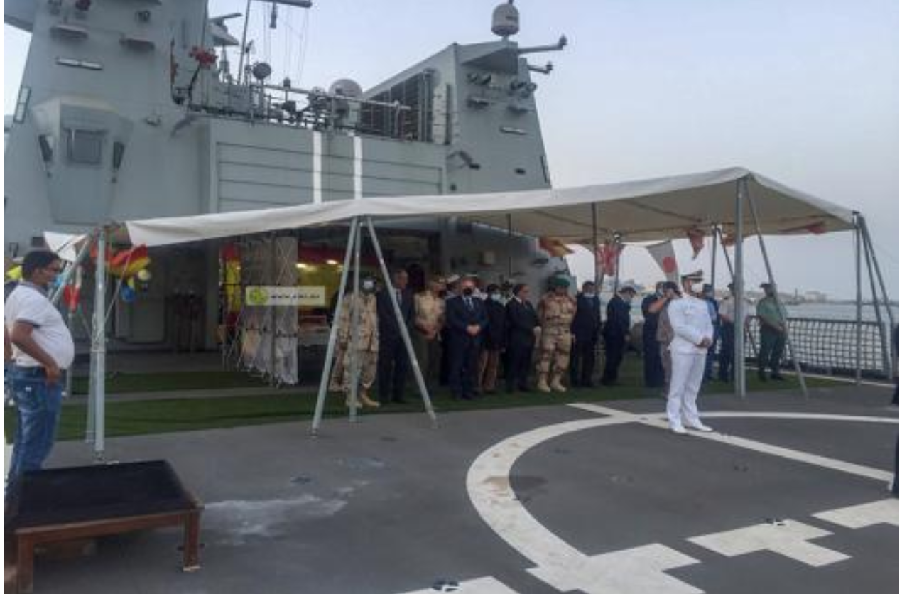 Arrivée à Nouadhibou du navire de guerre espagnol le Furor