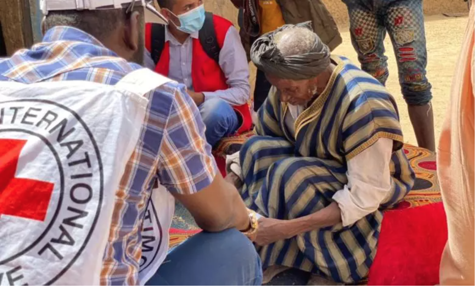 Le comité international de la croix-rouge (CICR) apporte son appui aux populations de Bassiknou pour faire face à la période de soudure Le comité international de la croix-rouge (CICR) apporte son appui aux populations de Bassiknou pour faire face à la période de soudure