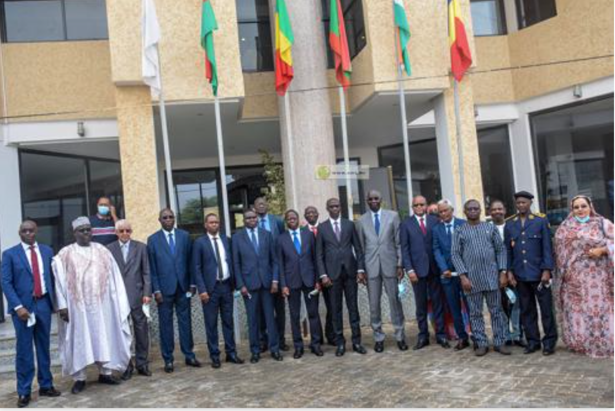 Le président du Conseil des ministres du G5-Sahel installe le nouveau secrétaire général du groupe