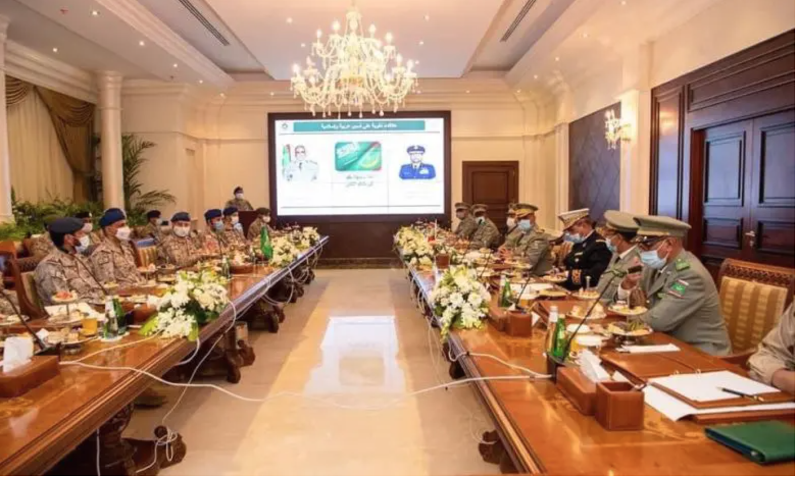 Réunion de travail entre les chefs d’état-major des armées saoudienne et mauritanienne