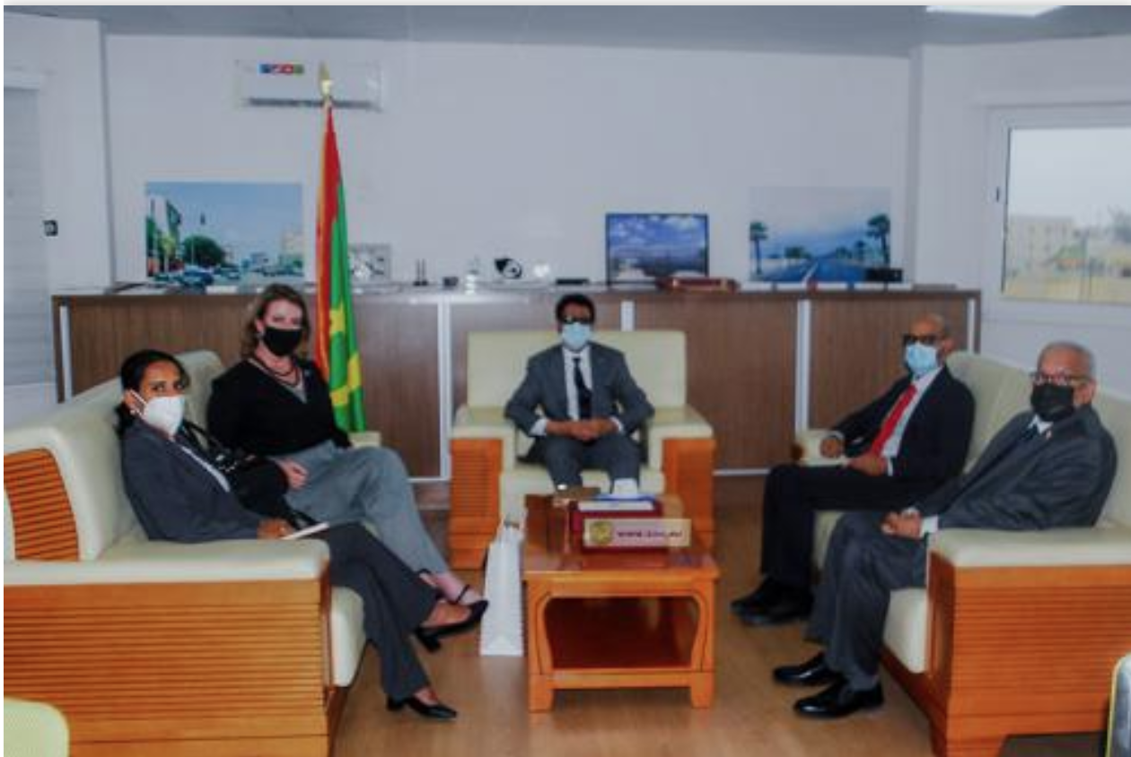 Le ministre du Pétrole reçoit l’ambassadrice du Canada Le ministre du Pétrole reçoit l’ambassadrice du Canada