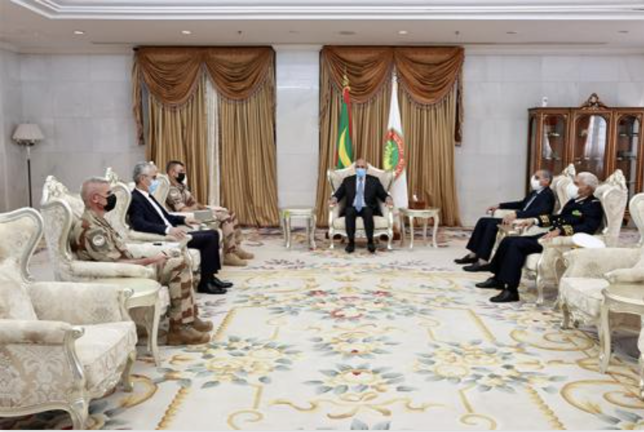 Le Président de la République reçoit le commandant de la Force Barkhane