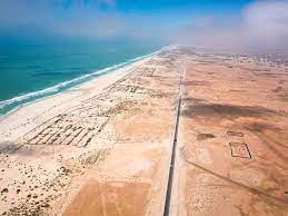La ministre de l’environnement alerte sur la situation du cordon dunaire qui protège la capitale