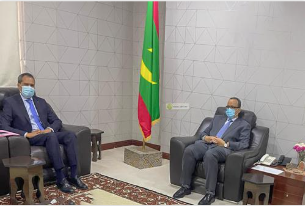 Le ministre des Affaires étrangères reçoit l’ambassadeur du Maroc