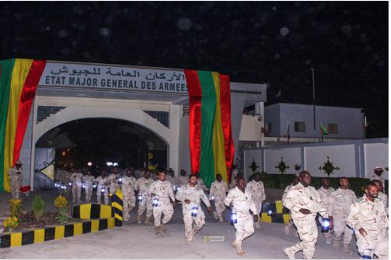 L’état- major général des armées organise une retraite au flambeau