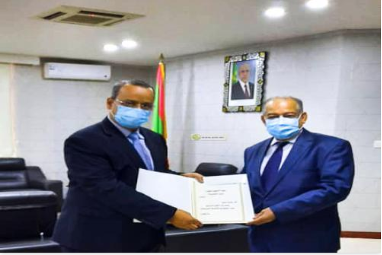 Le ministre des Affaires étrangères reçoit les copies figurées des lettres de créance du nouvel ambassadeur d’Algérie
