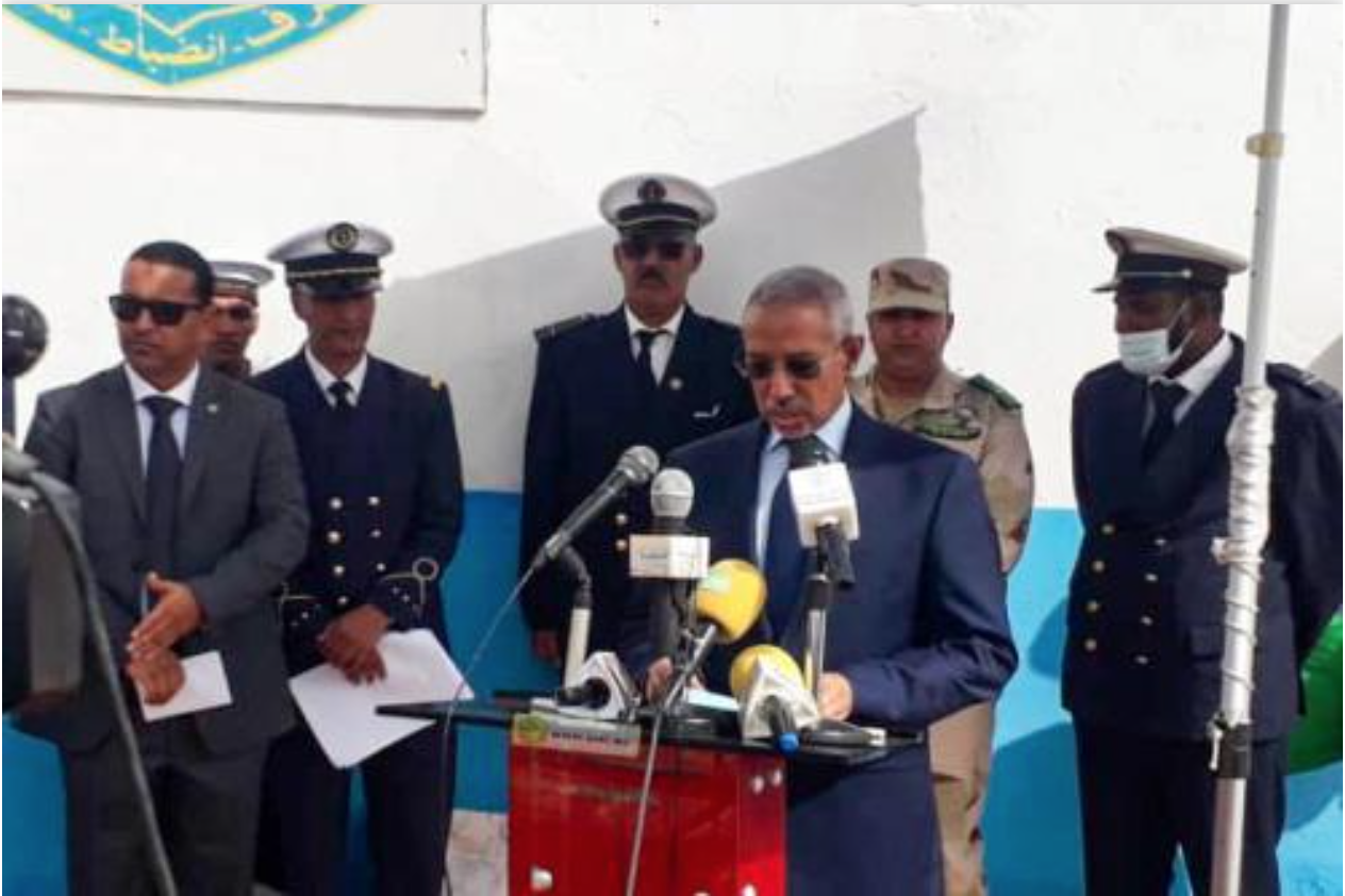 Le ministre de la Défense inaugure des installations militaires à Nouadhibou et supervise la sortie d’une nouvelle promotion d’élèves officiers de la marine nationale et marchande
