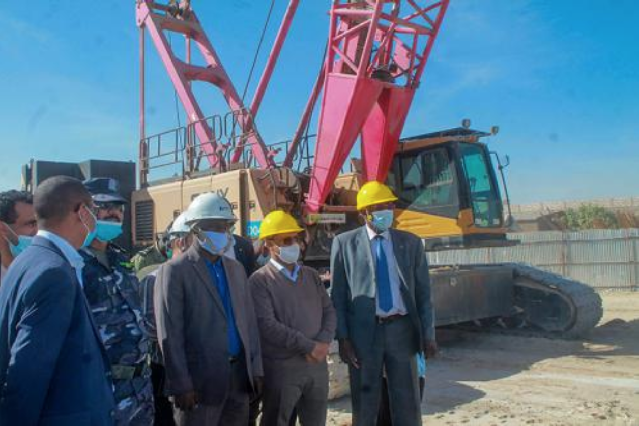 Le ministre de l’Équipement visite des projets d'infrastructures à Nouakchott