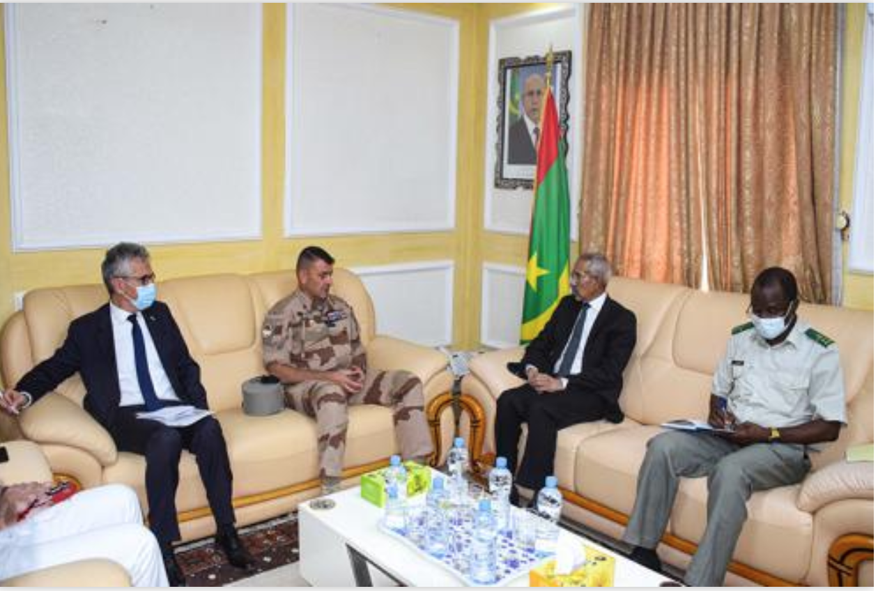 Le ministre de la Défense nationale reçoit le commandant de la force Barkhane