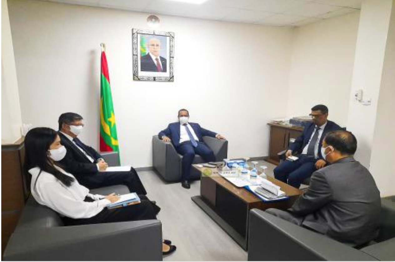 Le ministre de l’Équipement s’entretient avec l’ambassadeur de Chine à Nouakchott