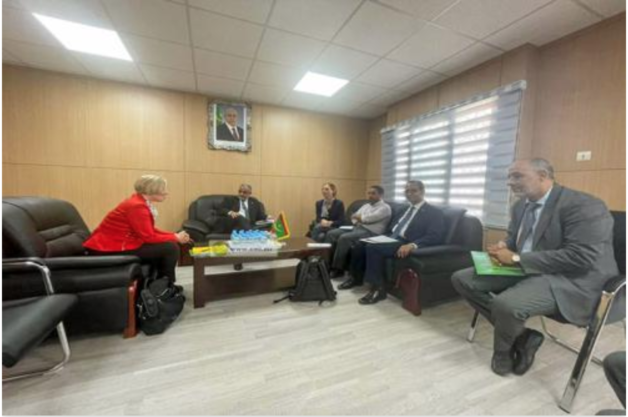 Le délégué général de TAAZOUR s'entretient avec une mission de la Banque Mondiale