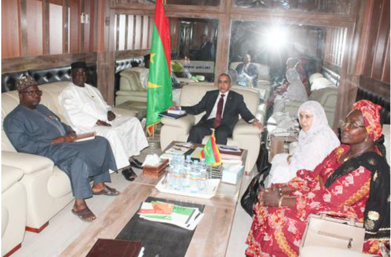 Le ministre de l’intérieur reçoit une délégation des collectivités territoriales du G5 Sahel