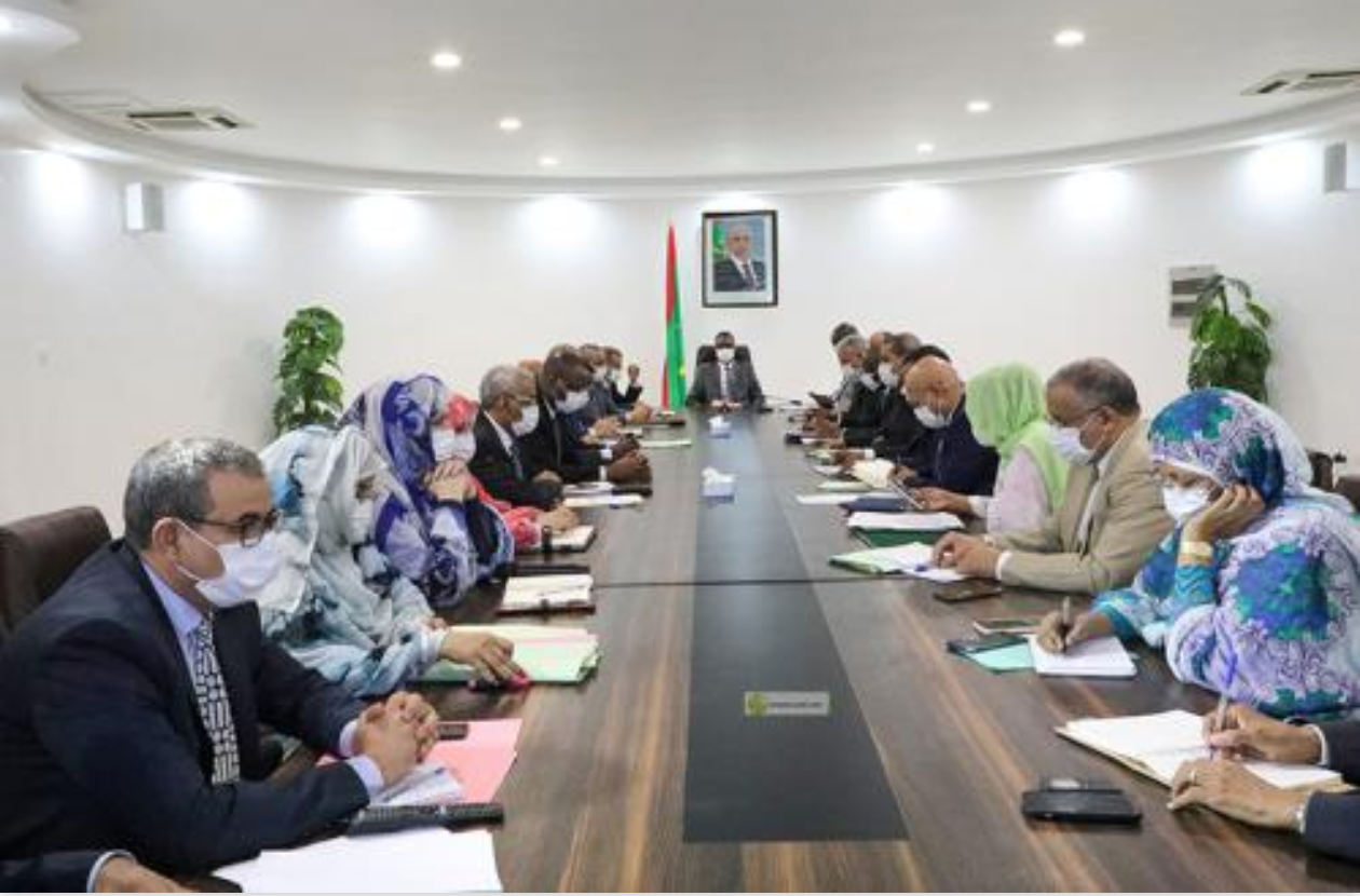 Le Premier ministre préside une réunion du Comité ministériel chargé du suivi de la mise en œuvre du programme prioritaire élargi du Président de la République Le Premier ministre préside une réunion du Comité ministériel chargé du suivi de la mise en œuvre du programme prioritaire élargi du Président de la République