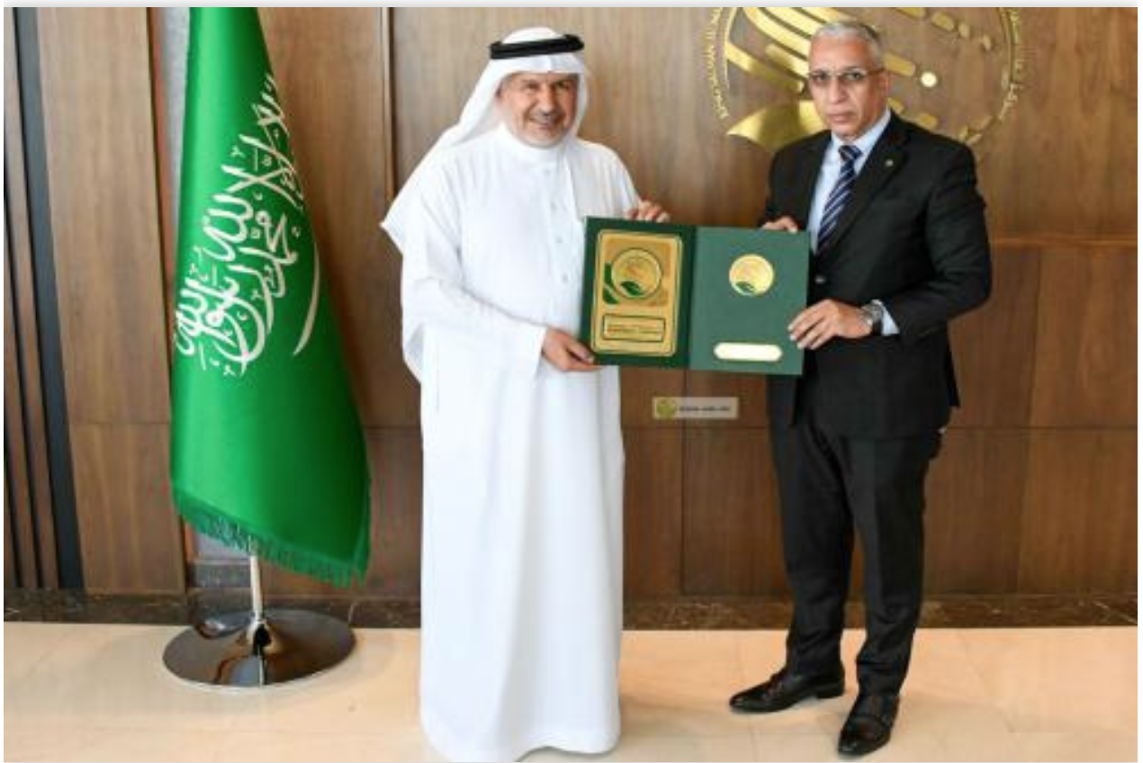Le ministre de la Santé s’entretient avec le président du Centre Selmane Ibn Abdel Aziz pour les œuvres humanitaires