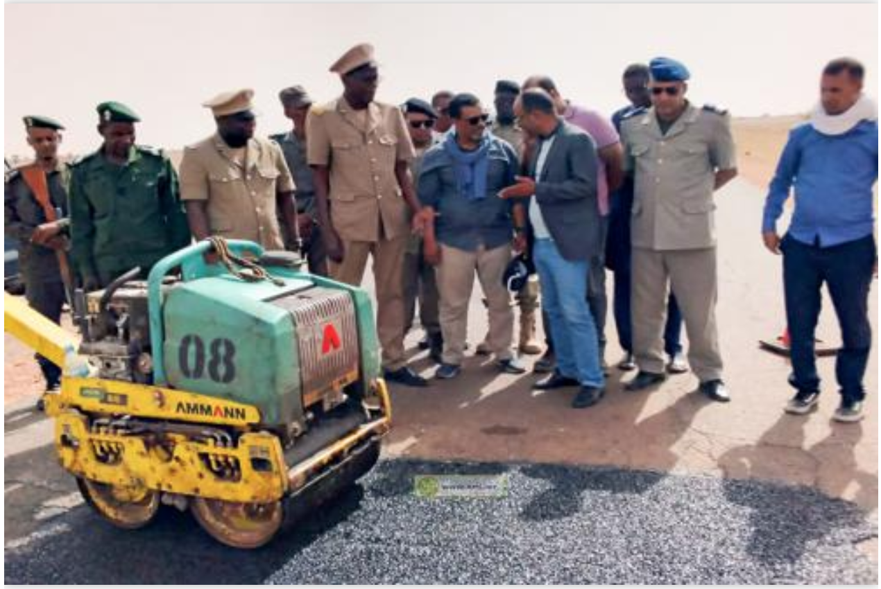 Le ministre de l'Equipement et des Transports s'informe sur les travaux en cours sur l'axe routier Akjoujt-Atar Le ministre de l'Equipement et des Transports s'informe sur les travaux en cours sur l'axe routier Akjoujt-Atar