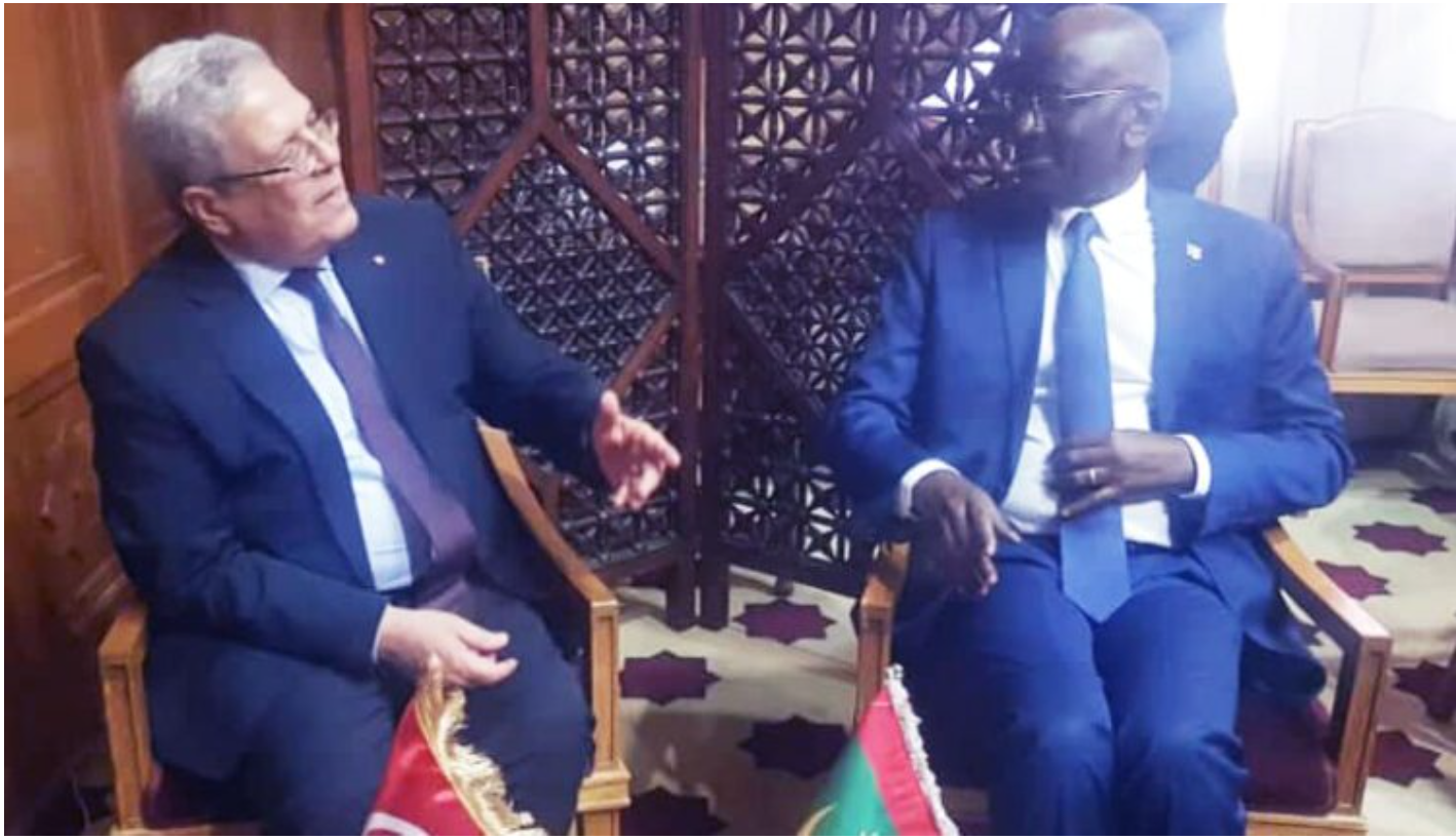 Le ministre des Affaires étrangères s’entretient avec son homologue tunisien