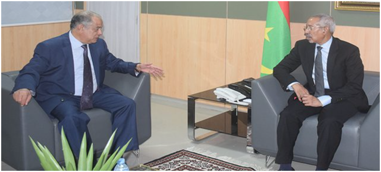 Le ministre de la Défense reçoit l’ambassadeur d’Algérie