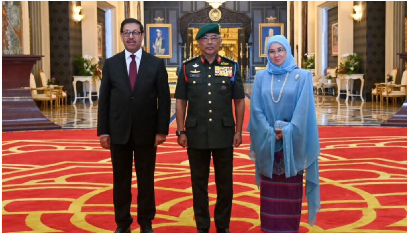 Notre ambassadeur présente ses lettres de créances au du Roi de Malaisie