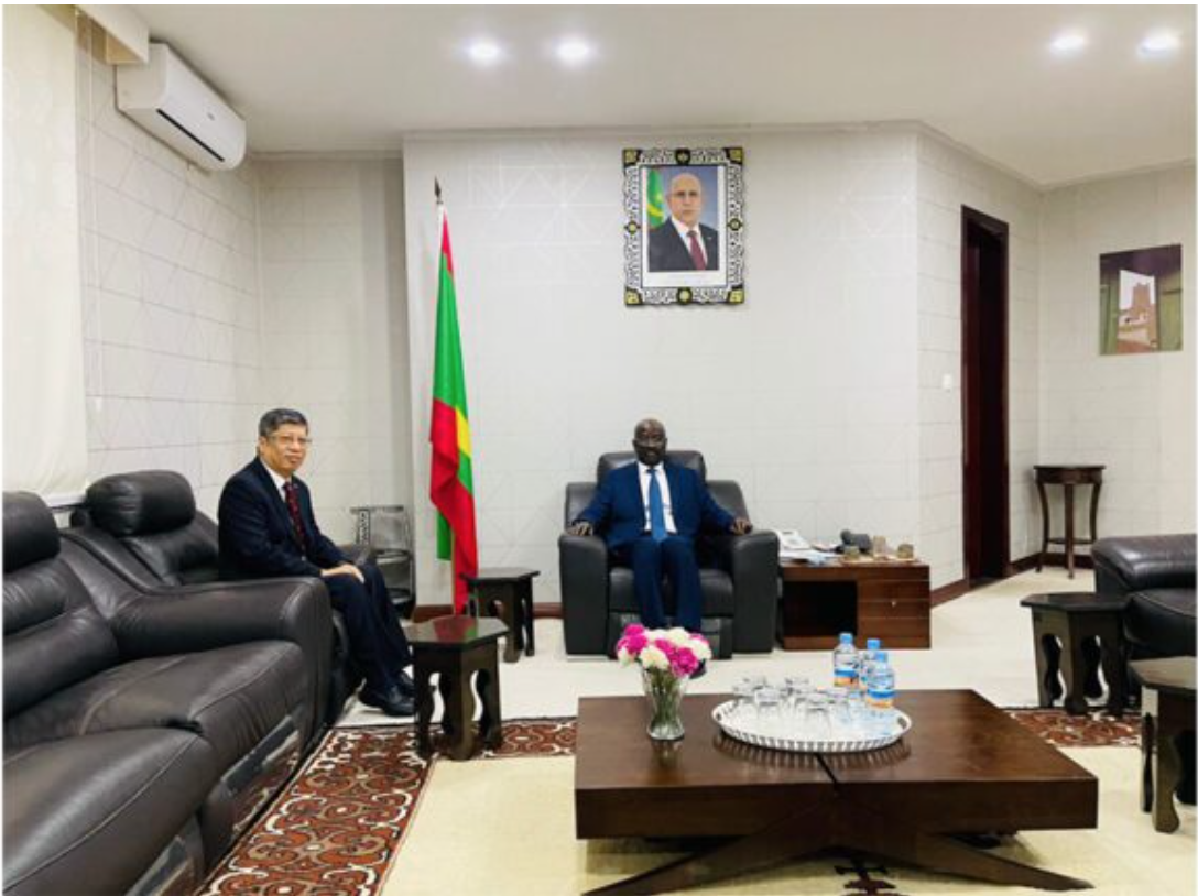 Le ministre des Affaires étrangères reçoit l’ambassadeur de Chine Le ministre des Affaires étrangères reçoit l’ambassadeur de Chine