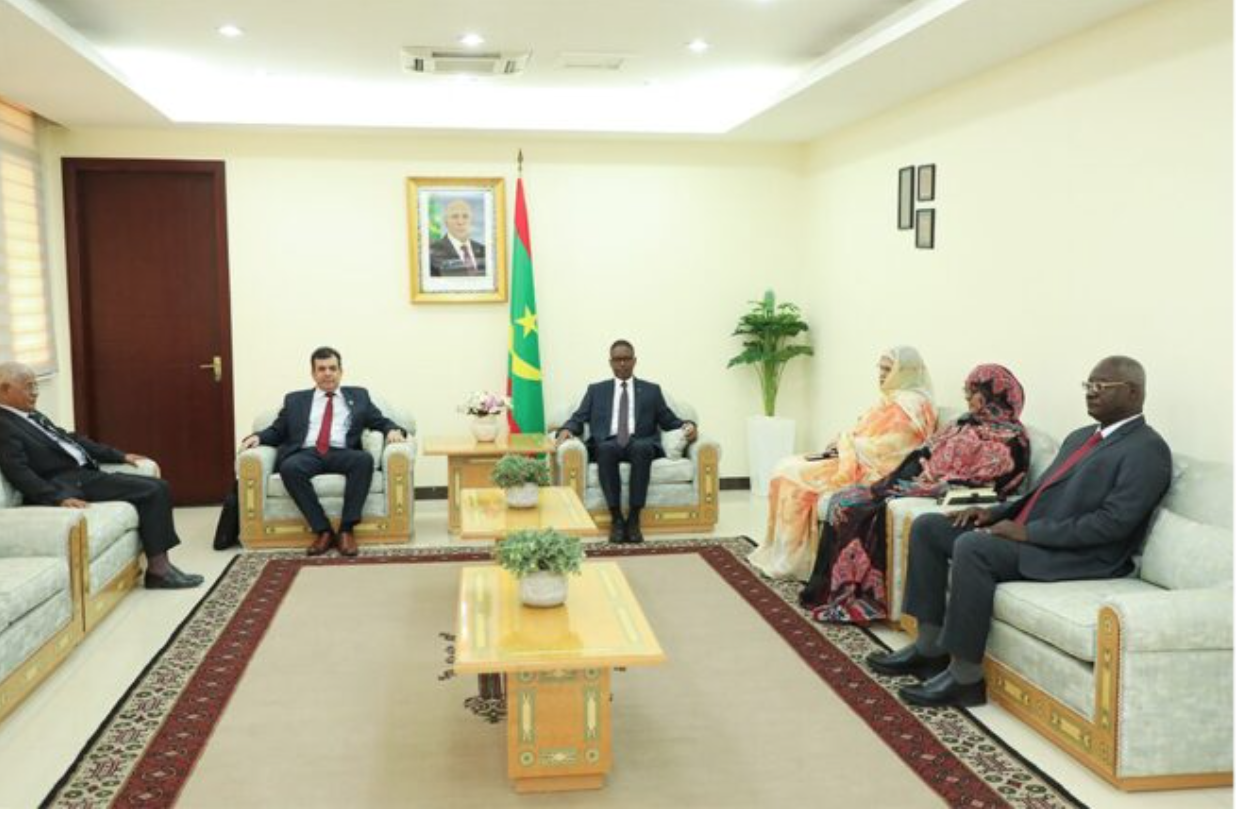 Après sa rencontre avec le Premier ministre, le secrétaire général de l’organisation de l’unité Syndicale Africaine se félicite des acquis sociaux des travailleurs mauritaniens
